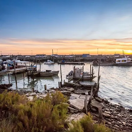 Apartment Abri Des Galees